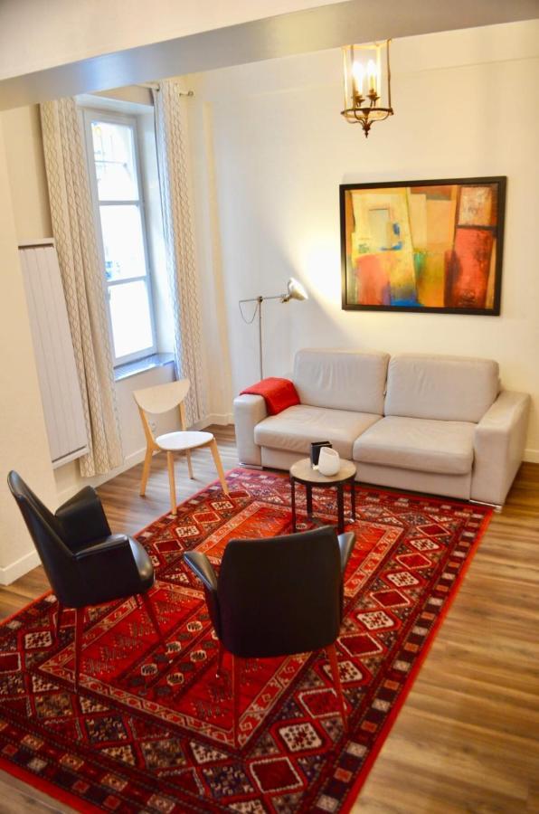 1 Bedroom Apartment In The Heart Of The Marais Area Париж Екстериор снимка